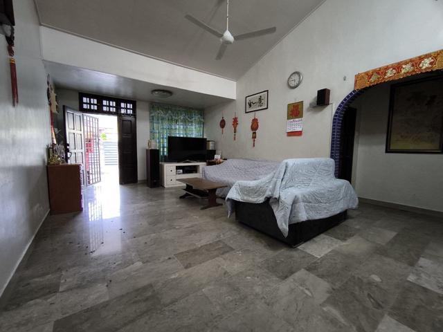 Kota Besar Renovated Semi D