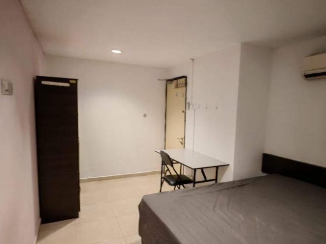 Kota Damansara Master Room w/ Private Bathroom | 800m Walk to MRT Surian | 1 Month Deposit Only