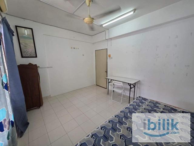 Kota Damansara Medium Room | Fully Furnished | Near LRT | Wifi And Aircond Available Kota Damansara, Petaling Jaya