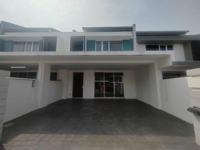 Kota Emerald Rawang 2 Storey Terrace House For Rent