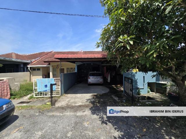 Kota Puteri, Batu Arang