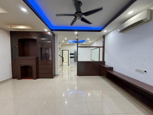 Kota Permai Saujana Permai 2 Storey Terrace Good Condition For Rent
