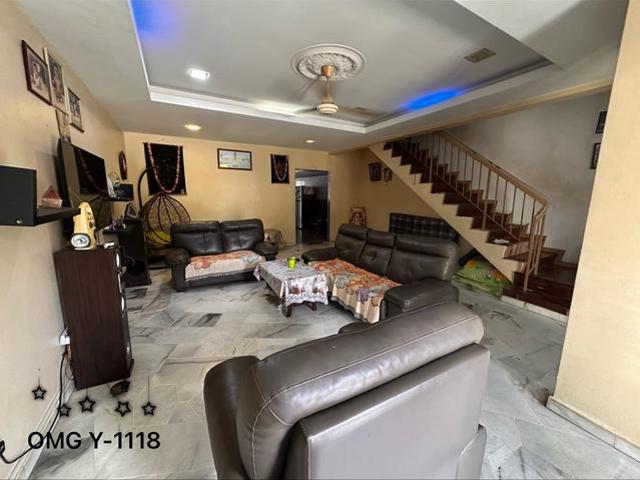 Kota Raja Taman Sri Istana 2 Storey 20x75 Renovated Extended Full Loan