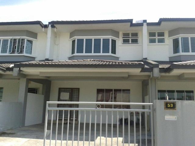 Kota Samarahan Taman Palm Villa Double Storey Terrace FOR SALE