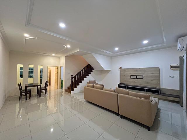 Kota Samarahan Nearby Farley Double Storey Terrace Intermediate House