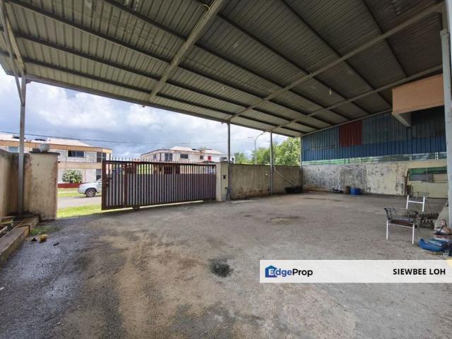 Kota Tinggi Semi D Factory *Corner* Lot for Rent