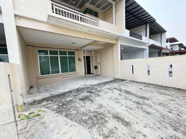 Kota Tinggi Sri Saujana Double Storey Terrace House Free Facing
