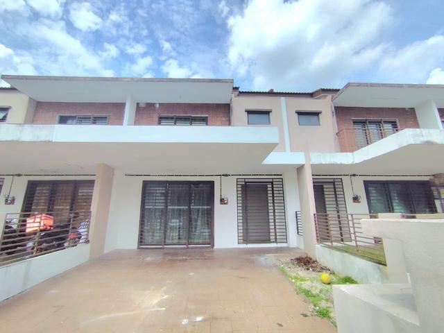 Kota Warisan 2 Storey Taman Saujana KLIA