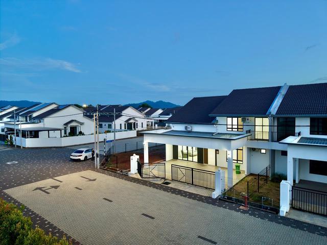KOTASAS Majestic 15 Storey Semi Detached For RENT