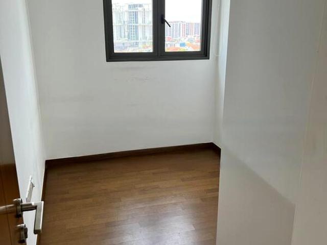 Kovan Regency D19, Condominium