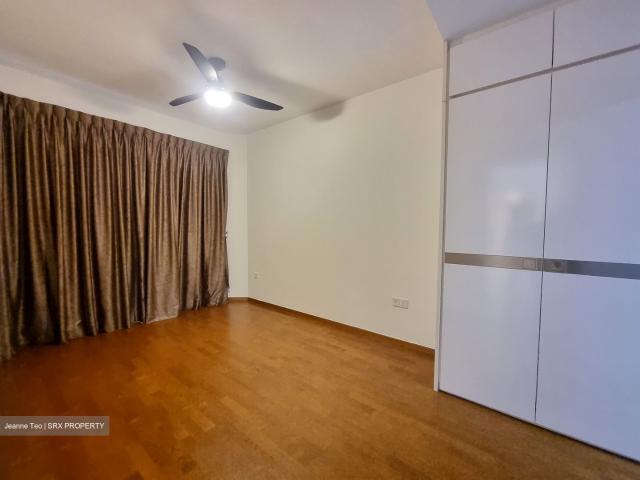 Kovan Regency D19, Condominium