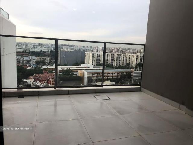 Kovan Regency D19, Condominium