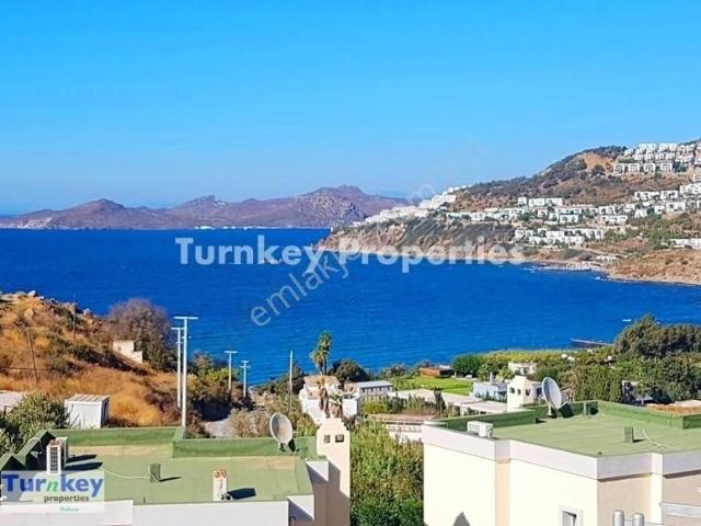 Koyunbaba Koyu'nda Deniz Manzaralı Satılık 3+1 Dubleks Villa