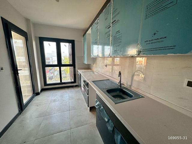 Köyceğiz Toparlar TOKİ'de Balkonlu Ara Kat 2+1 Kiralık EGE EMLAK