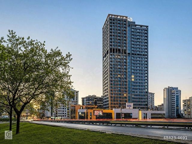 KOZYATAĞI MESA KOZ'DA YÜKSEK KAT KİRALIK OFİS METROYA 2 DK