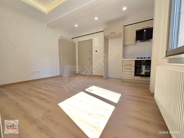 KOZYATAĞI Point'den MİNİBÜS CAD. YAKIN 1+1 SIFIR SATILIK DAİRE