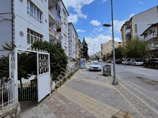 Koz Emlak'dan Paşaköşkü Mah.öğretmenler Sitesinde 2+1 Daire