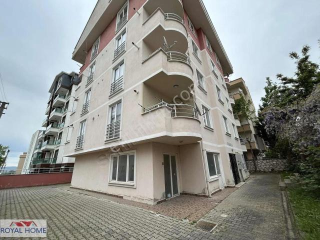 Koza Caddesine 50 Metre Mesafe'de Kat Mülkiyetli 1+1 Asansörlü