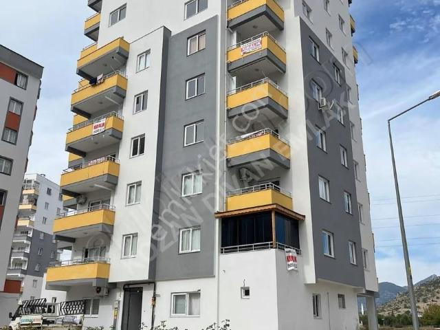 Kozan Divan Emlak'tan Adliye'ye Komşu Sıfır 3+1