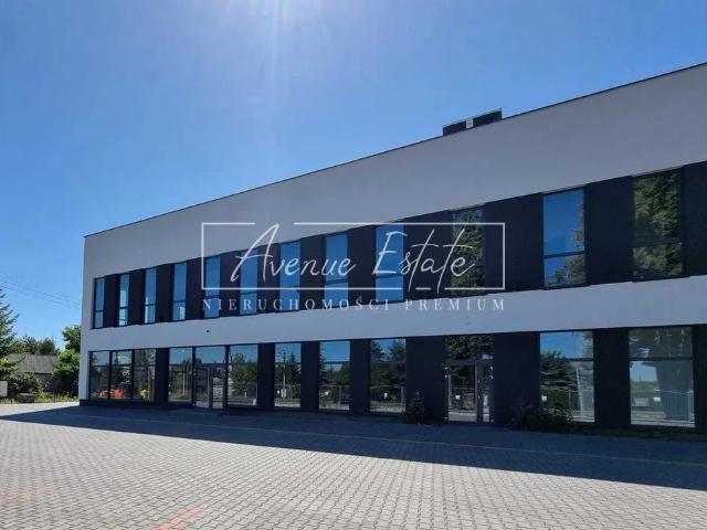 Atrakcyjny lokal usługowy 180 m² z dużym parkingiem