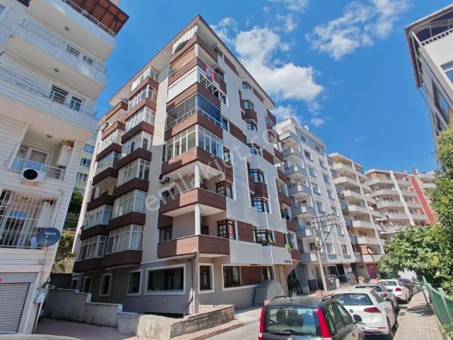 Kozluk 2. Yol Şht. Er Tezcan Sk. 3+1 150 M² Kiralık Daire