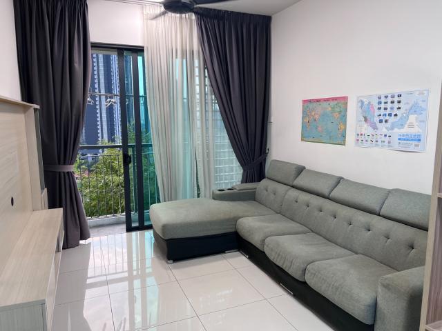 kl trader square, condominium