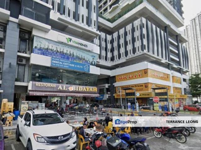KL Traders Square