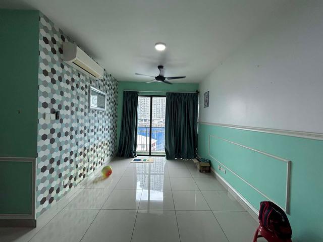KL Traders Square 31Bedroom 1059sf Parking