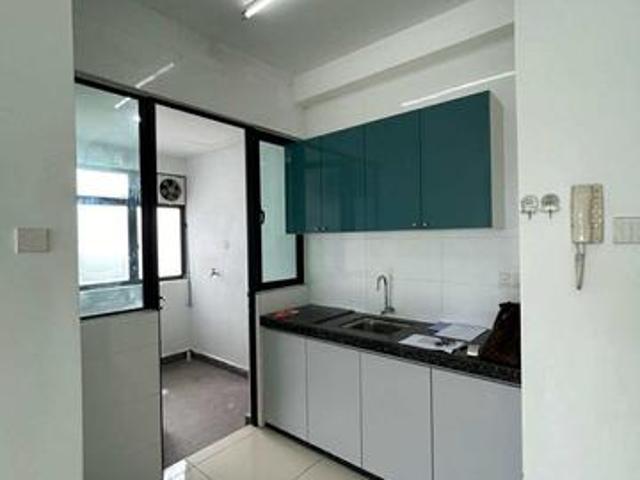 KL Traders Square 3Bedroom Kitchen and Air Cond