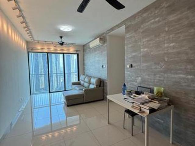 Kl traders square 3room 2bath parking unfurnished unit