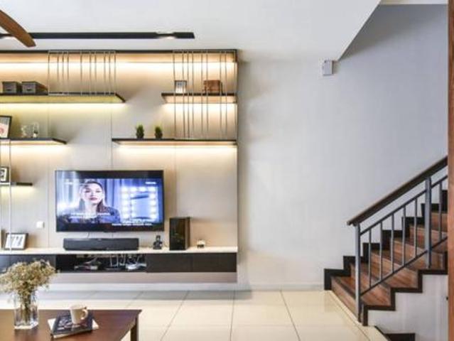KL First AI CONDO FREE SHUTTLE TO MRT HIGH REBATE8 ROI