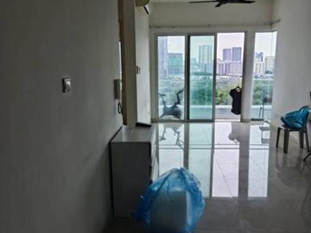 KL Good View Well Maintain With Partial Furnish Good Investment Stay