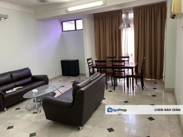 KL Plaza Suites
