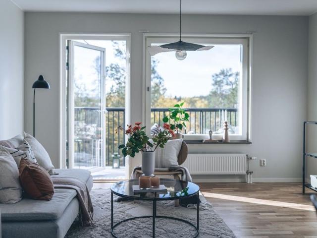 Klövjestigen, Skogås