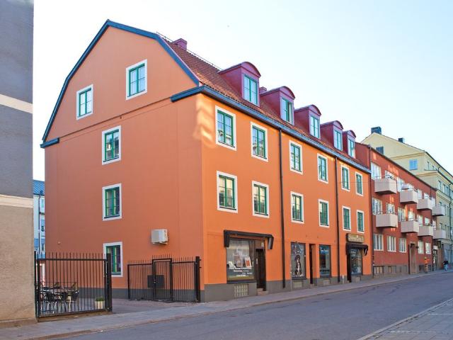 Klostergatan 15