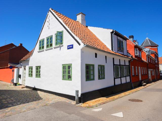 Klosterstræde 6