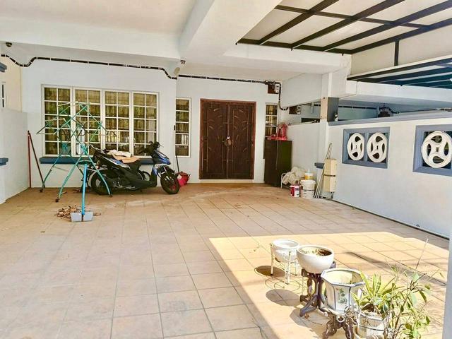 KLANG Taman MERU Fully RENOVATED 2 Storey House For Sale 20x80