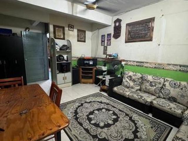 klang taman sentosa double storey house for sale