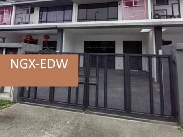 Klang Bukit Raja Lumira Double Storey House 4B4R FOR RENT