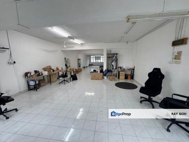 Klang Parade opposite UOB Bank Jalan Meru 3 storey Shop LRT 3 Station for Sale