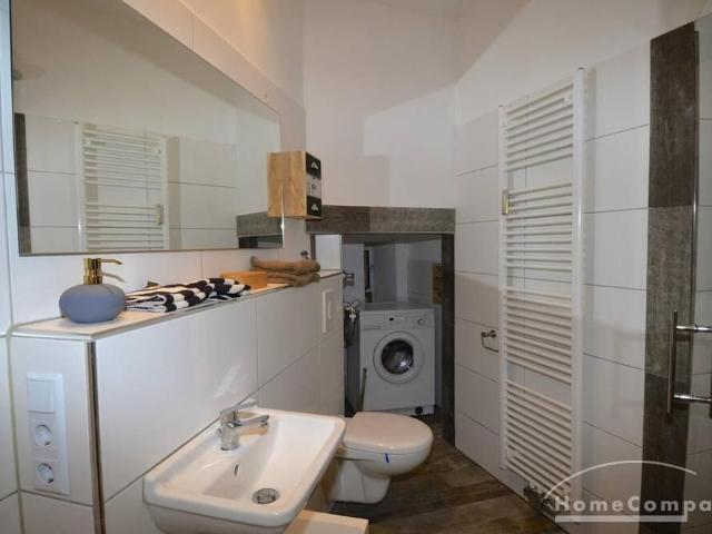 Klassische 2 Zimmer Altbauwohnung in Charlottenburg, möbliert