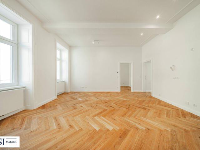 Klassischer Altbau, moderner Komfort: 3 Zimmer Erstbezug