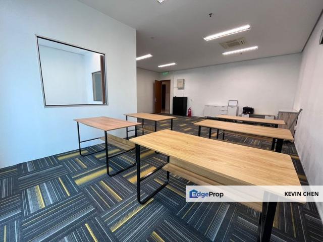 KLCC Soho Suites Office Fully Furnish Unit For Sale