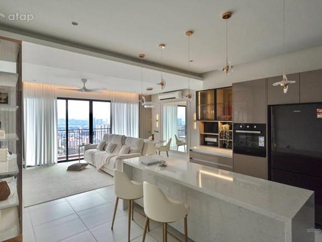 KLCC VIEW 4 BEDROOM 3XXK FULLY FURNISHED WITH CASHBACK shoplots near