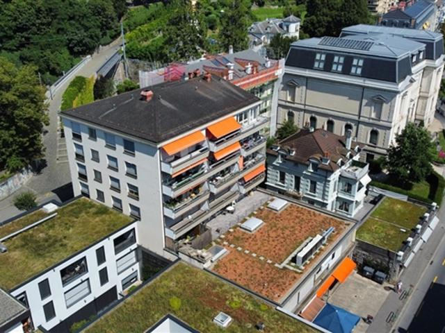 Kleine Geschäftsräume mit kleiner Toilette