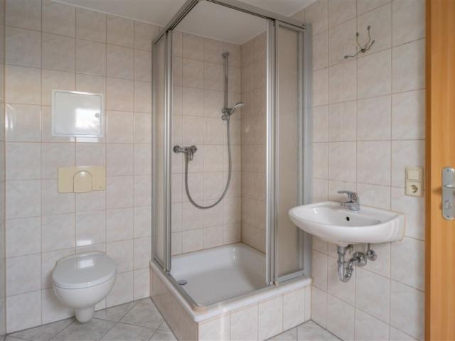 Kleine helle Dachgeschoss Wohnung in Hilbersdorf zu vermieten!
