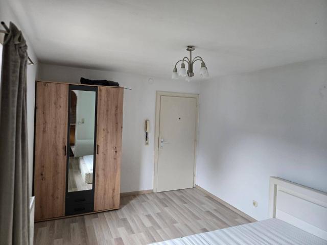Kleine Wohnung in Sankt Johann in Tirol voll möbliert mit Einbauküche und Parkplatz