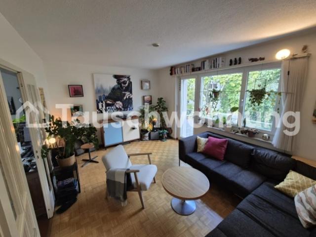 Kleine und feine Wohnung mit Balkon in Hottingen