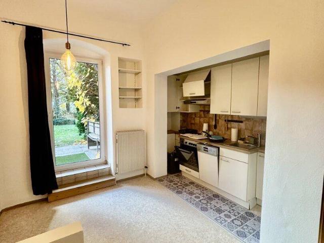 Kleines Studioapartment mit Terrasse im Zentrum