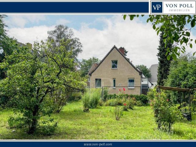 Kleines 30er Jahre Haus mit Potential und großem Garten